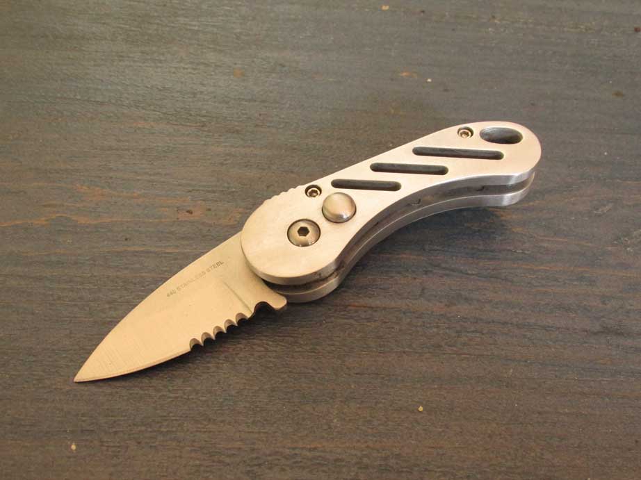 Cali Legal - Peanut Switchblade Automatic Knife Silver Cali Legal - Peanut Switchblade Automatic Knife Silver